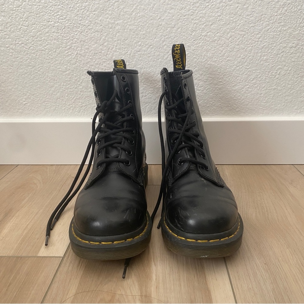 Doc Marten Black 1460 Boots in Size 7